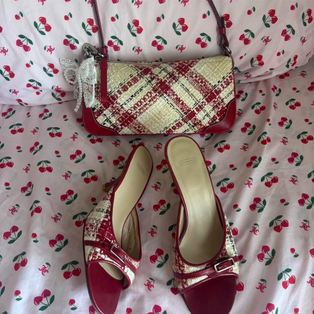 Coach Red and Cream Canvas Pouch - Picture 2 of 8